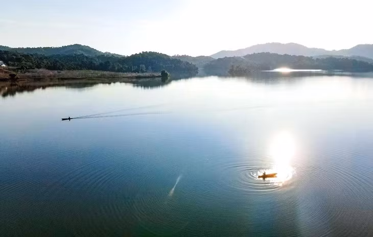 Hồ Pá Khoang khi chiều tà