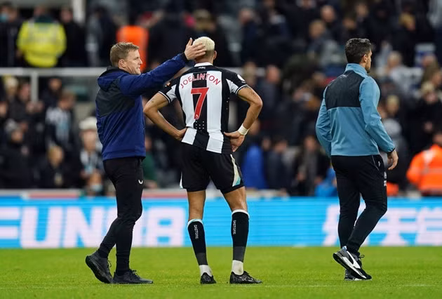 Joelinton nghỉ 5 tháng sau khi dính chấn thương đùi.