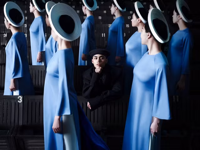 Mono và MV “Em xinh”. (Ảnh do nhân vật cung cấp)