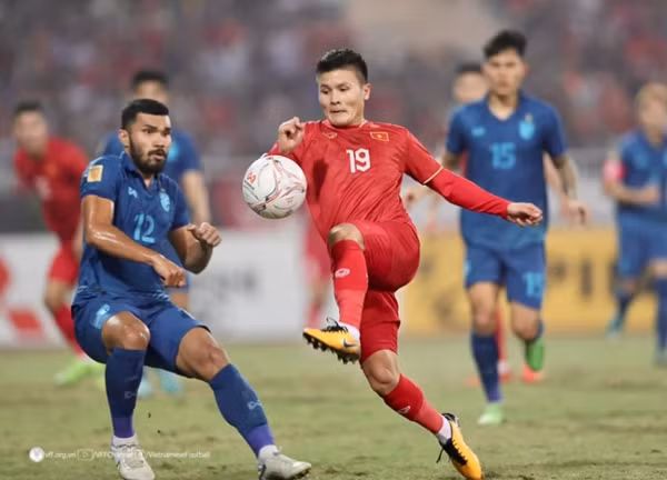 ĐT Việt Nam không còn đứng trên Thái Lan ở BXH FIFA. Ảnh: VFF