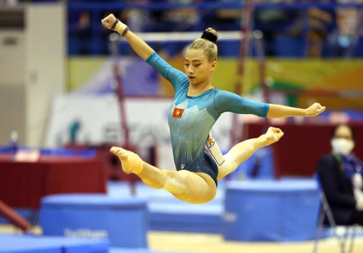Phạm Như Phương trong màu áo đội thể dục dụng cụ Việt Nam dự SEA Games - Ảnh: NGUYÊN KHÔI