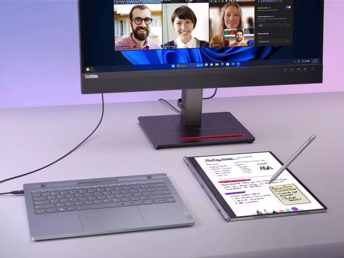 Lenovo ThinkBook Plus Gen 5 Hybrid. Ảnh: TechFinitive