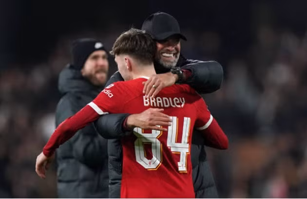 Klopp cùng các học trò tiến vào chung kết EFL Cup.