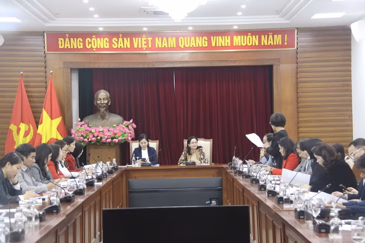 Quang cảnh cuộc họp triển khai xây dựng Đề án thí điểm phát triển công nghiệp văn hóa tại tỉnh Quảng Ninh.