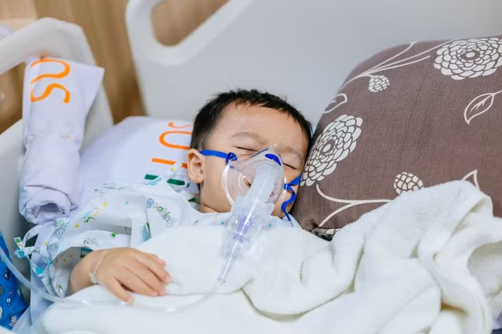 Virus RSV có thể gây biến chứng nghiêm trọng ở trẻ sơ sinh trong những tháng đầu đời. Ảnh minh họa: Shutterstock.