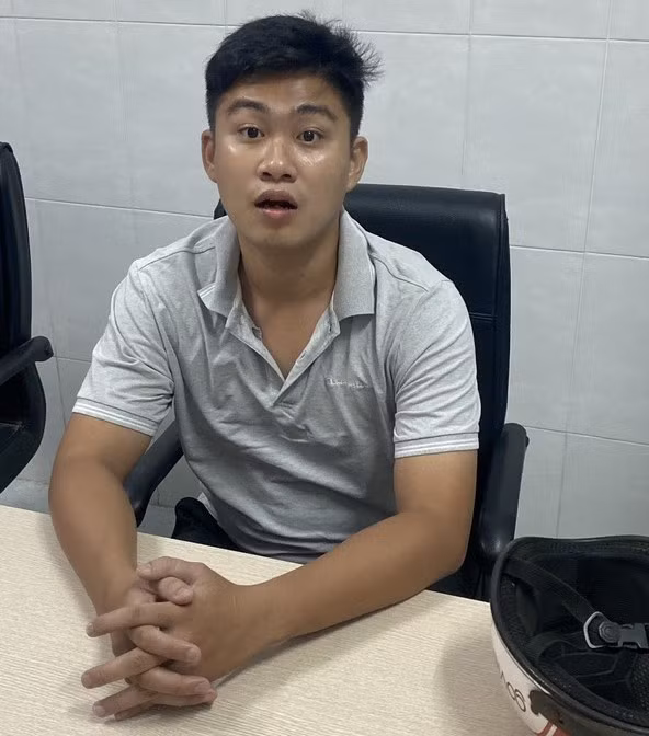 Đối tượng Võ Trung Tín tại cơ quan điều tra.