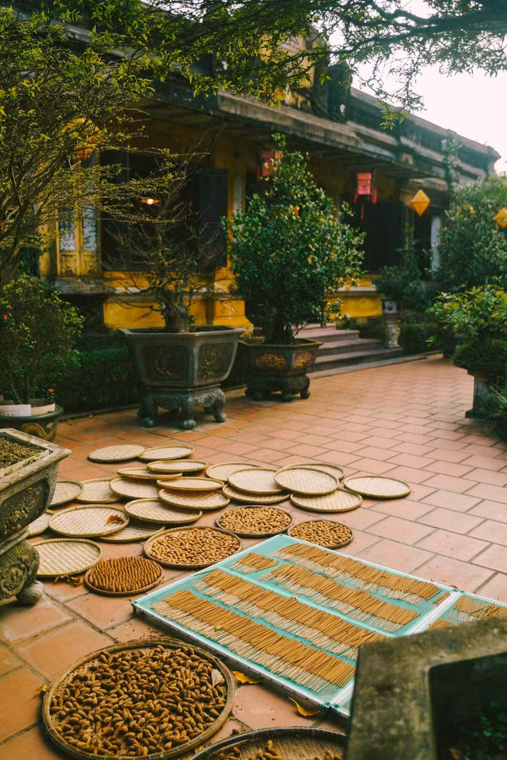 Năm 2005, công trình này được bàn giao cho Trung tâm Bảo tồn Di tích Cố đô Huế quản lý. Đầu năm 2015, Trung tâm đã giao cho Trung tâm Phát triển Dịch vụ Di tích Huế (đơn vị trực thuộc) chịu trách nhiệm đầu tư, chỉnh trang hệ thống nhà cửa, sân vườn để triển khai các hoạt động dịch vụ văn hóa. Ảnh: DucHieumedia