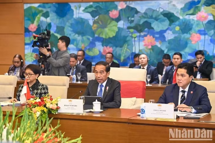 Tổng thống Indonesia Joko Widodo phát biểu tại buổi hội kiến. (Ảnh: DUY LINH)