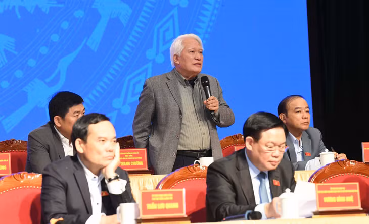 ĐBQH Nguyễn Chu Hồi phát biểu. Ảnh: Lâm Hiển