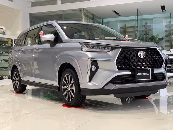 Các xe Veloz, Avanza và Raize trong diện sẽ được thay thế chụp bụi chốt trượt càng phanh trước theo chương trình làm hài lòng khách hàng của TMV (Ảnh: T. Hoa).