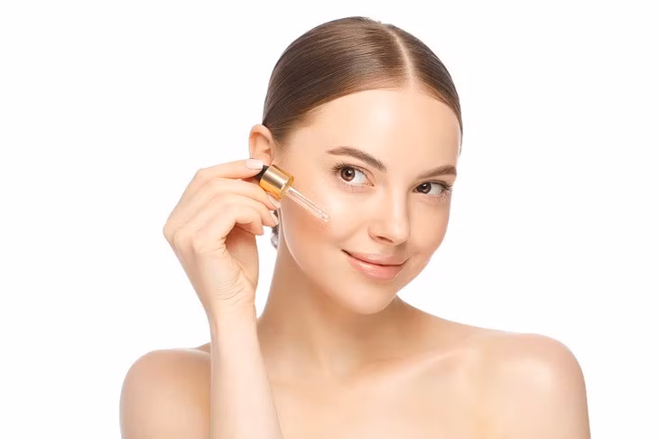 Vitamin C tự nhiên làm sáng da nhưng không gây khô da.