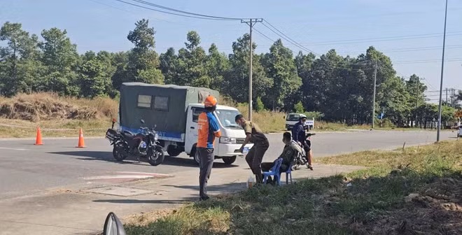 Khu vực hiện trường vụ tai nạn khiến cô gái tử vong. Ảnh: Đình Trọng