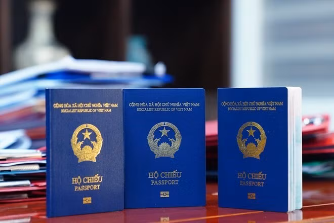 Hộ chiếu Việt Nam. Ảnh: Quang Việt