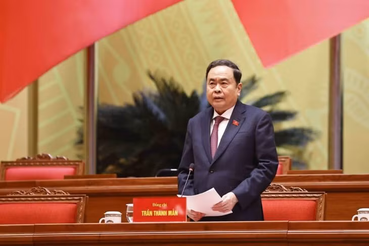 Đồng chí Trần Thanh Mẫn, Ủy viên Bộ Chính trị, Chủ tịch Quốc hội điều hành phiên họp. 