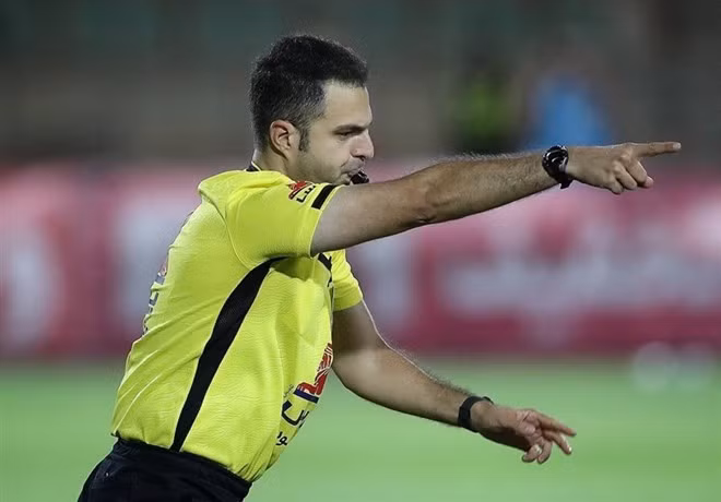 Trọng tài FIFA người Iran bắt chính trận đấu tứ kết của U23 Việt Nam. Ảnh: AFC