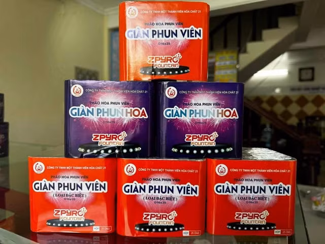 Tặng, đốt pháo hoa trái phép dịp Tết Nguyên đán 2026 có thể bị phạt từ 20 - 40 triệu đồng. Ảnh minh họa.