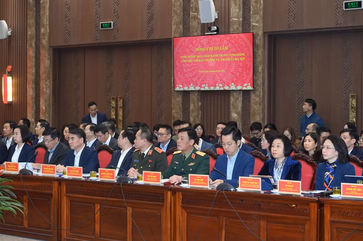 Các đại biểu tham dự buổi làm việc. (Ảnh: ĐĂNG KHOA)