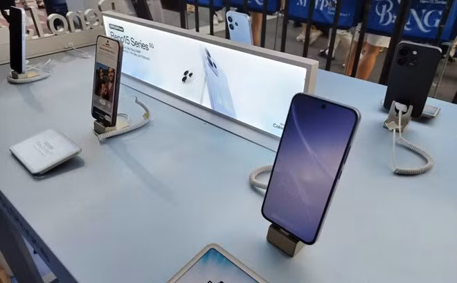 Thị trường smartphone Việt Nam trong năm 2026 sẽ có sự cạnh tranh khốc liệt. Ảnh: Nguyễn Đăng