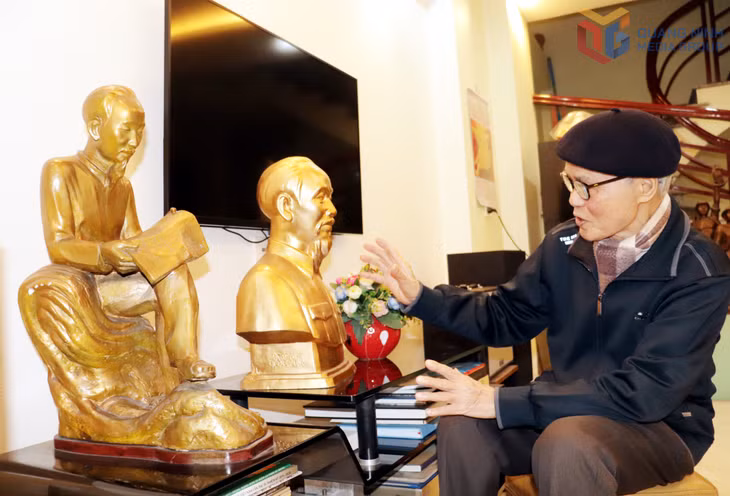 Nhà điêu khắc Kiều Sỹ Khuê luôn tâm huyết với các sáng tác của mình.