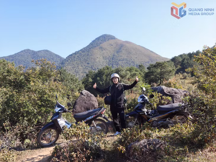 Anh Hoàng Văn Sằn tự mình trải nghiệm các điểm du lịch tại địa phương.