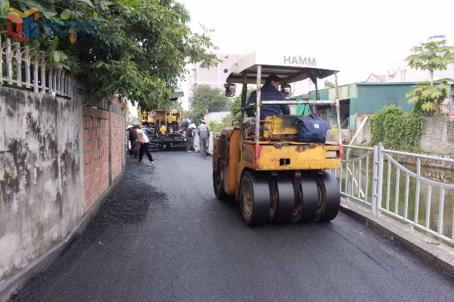 Phường Liên Hòa đẩy nhanh tiến độ cải tạo, nâng cấp tuyến đường ven sông khu phố Liên Hòa 7.