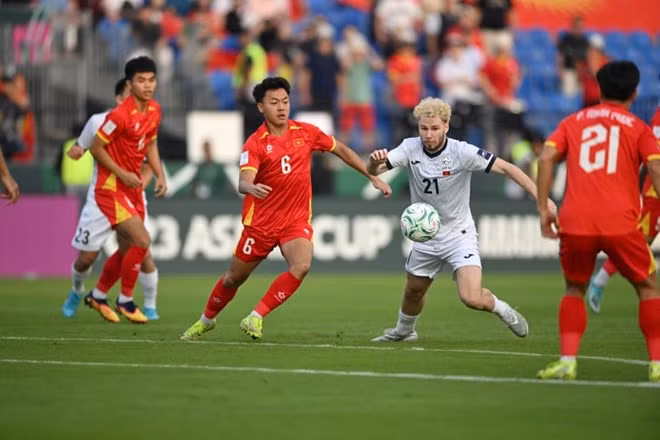 U23 Việt Nam nhận thưởng nóng. Ảnh: AFC