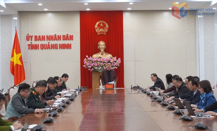 Quang cảnh cuộc họp.