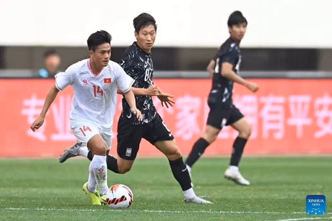 U23 Việt Nam (khi đó mang tên đội U22) từng thua U23 Hàn Quốc 0-1 tại Panda Cup, diễn ra vào tháng 11.2025 tại Trung Quốc. Ảnh: Xinhua