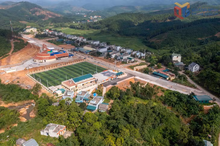 hạ tầng được đầu tư ngày càng đồng bộ, khang trang.