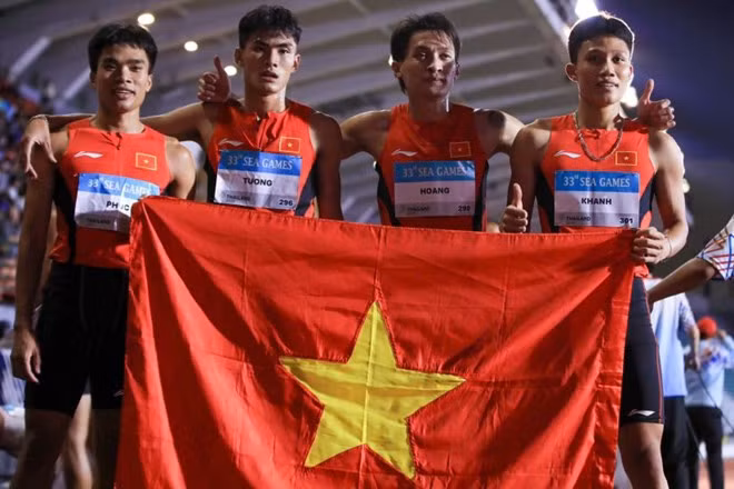 Đội điền kinh tiếp sức 4x400m nam là nhóm nội dung trong điểm tiếp tục tập huấn năm 2026. Ảnh: Minh Dân