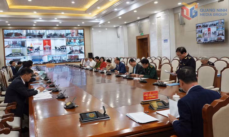 Cuộc họp được tổ chức trực tuyến đến điểm cầu 54 xã, phường, đặc khu toàn tỉnh.