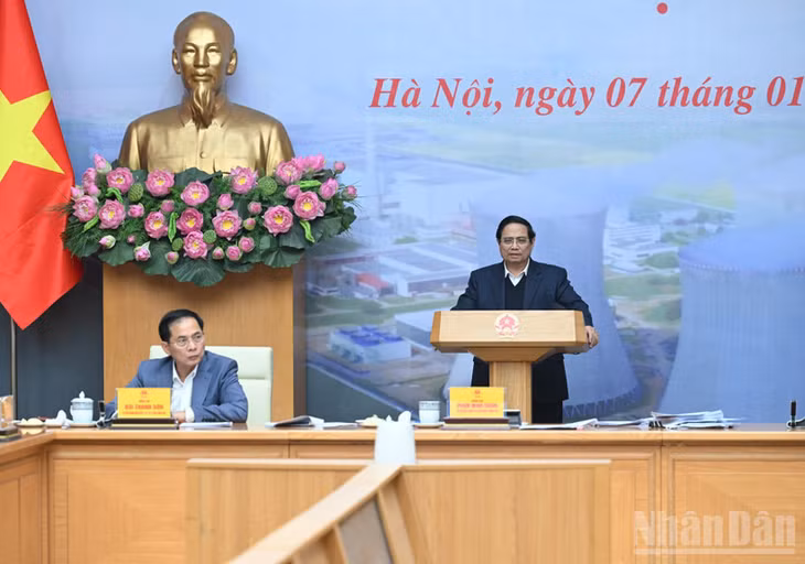 Thủ tướng Chính phủ Phạm Minh Chính chủ trì Phiên họp thứ tư Ban Chỉ đạo xây dựng nhà máy điện hạt nhân. (Ảnh: Trần Hải)