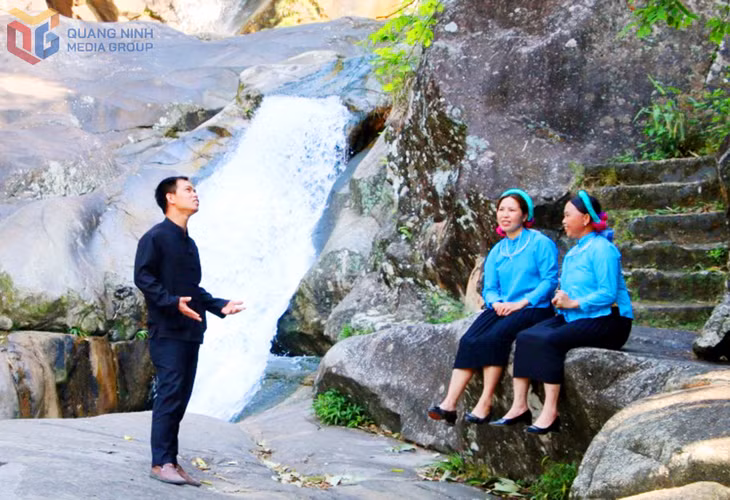 Nét đẹp lễ hội soóng cọ của đồng bào Sán Chỉ, cùng nhiều lễ, Tết khác trên địa bàn đang dần tạo được "thương hiệu", sức hút riêng cho Bình Liêu.