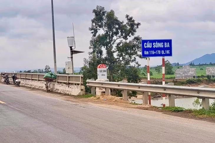 Khu vực nơi người đàn ông nhảy xuống sông cứu người bị nước cuốn mất tích - Ảnh: Người dân cung cấp