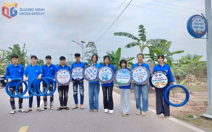 Đoàn Thanh niên xã Quảng Tân triển khai xây dựng công trình thanh niên “Hành trình thứ 2 của lốp xe” tại tuyến đường liên thôn Đồng Tâm.