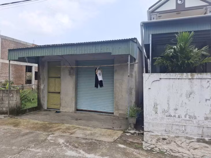 Căn nhà trọ mà trước đó Nam hành hung cháu L. Ảnh: Trần Tuấn.
