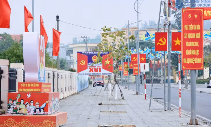 Quảng Ninh rực rỡ cờ hoa hướng về Đại hội Đảng toàn quốc lần thứ XIV.