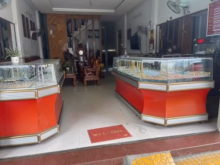 Tiệm vàng M.N - nơi hung thủ gây án (Ảnh: CACC)
