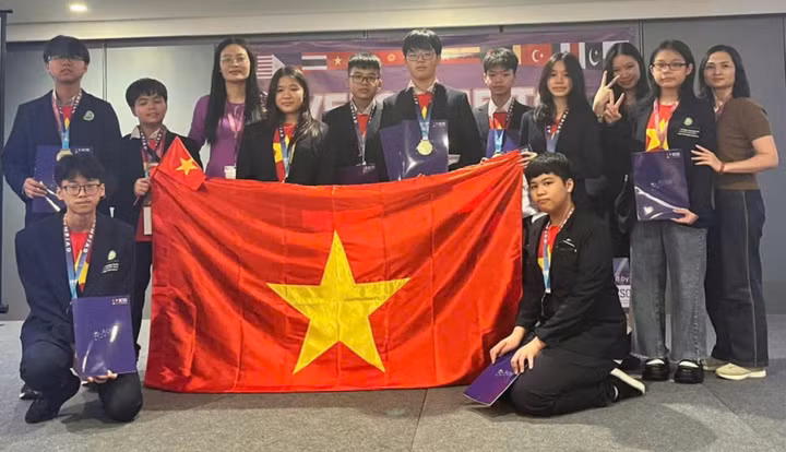 Đoàn Việt Nam tham dự kỳ thi Olympic Hóa học Châu Á AChO 2025. (Ảnh: BTC)
