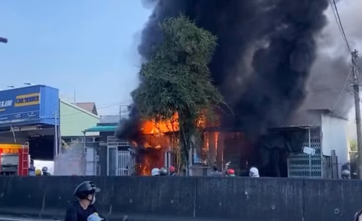 Hiện trường vụ cháy. Ảnh: MĐ