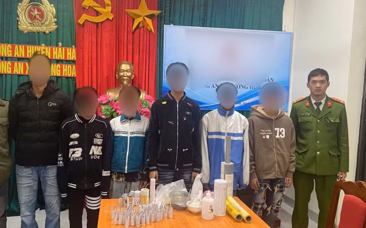 Các đối tượng tại Cơ quan Công an.