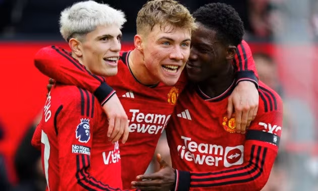 Man Utd sẽ bán cả đội hình nếu cần thiết.