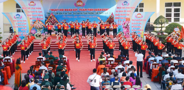Tiết mục văn nghệ trong 