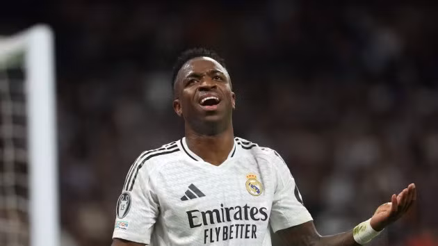 Vinicius Junior bị treo giò.