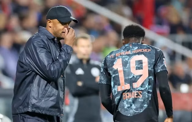 Davies là mảnh ghép quan trọng của Bayern.