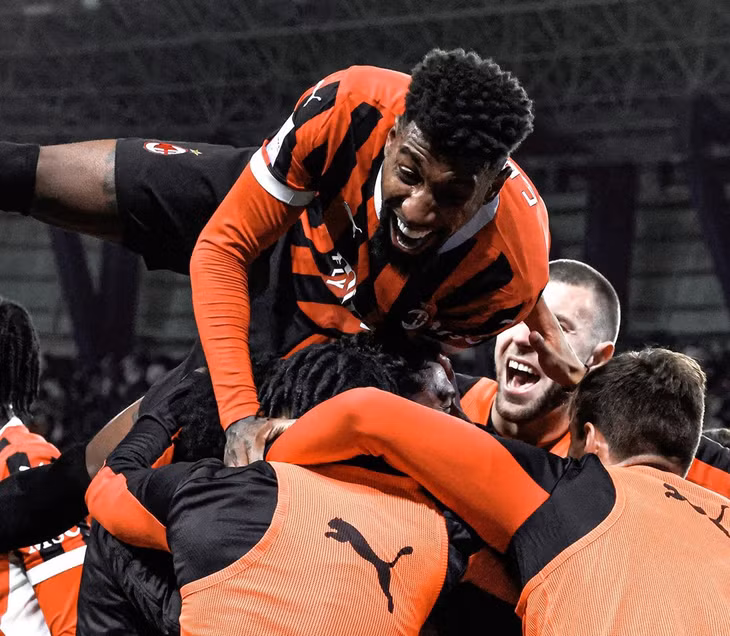 Niềm vui vỡ òa của các cầu thủ AC Milan. Ảnh: AC Milan