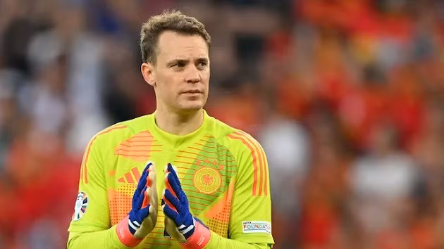 Neuer sẽ tiếp tục ở lại Bayern.