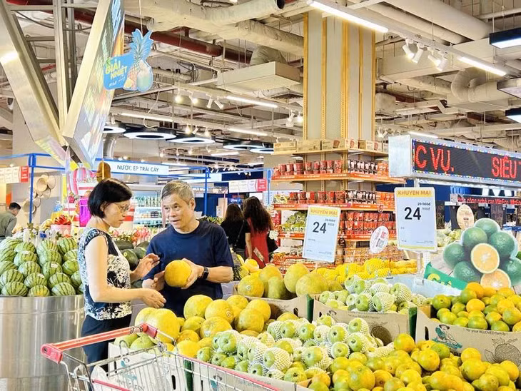 Bán lẻ hiện đại như siêu thị, đại siêu thị đang ngày càng được người tiêu dùng quan tâm.