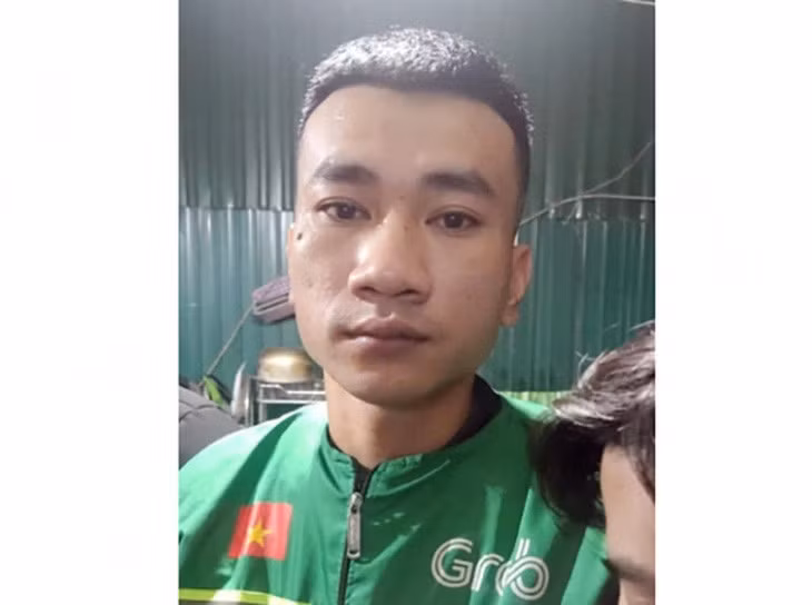 Bị can Lê Văn Chung sau khi gây án từ Campuchia đã trốn về Việt Nam, làm nghề lái xe công nghệ để lẩn trốn sự truy bắt - Ảnh: C02