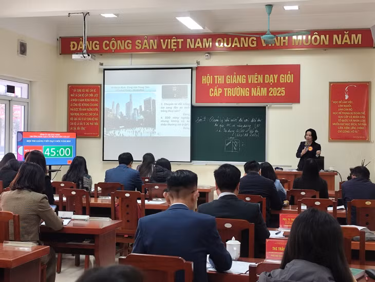 Phần dự thi của giảng viên.
